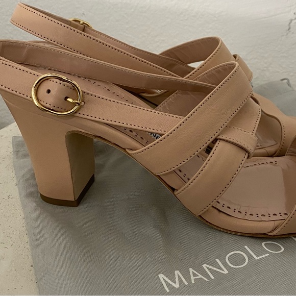 NEW - MANOLO BLAHNIK MEMAARHI LEATHER NUDE SANDAL 39 - Picture 2 of 6